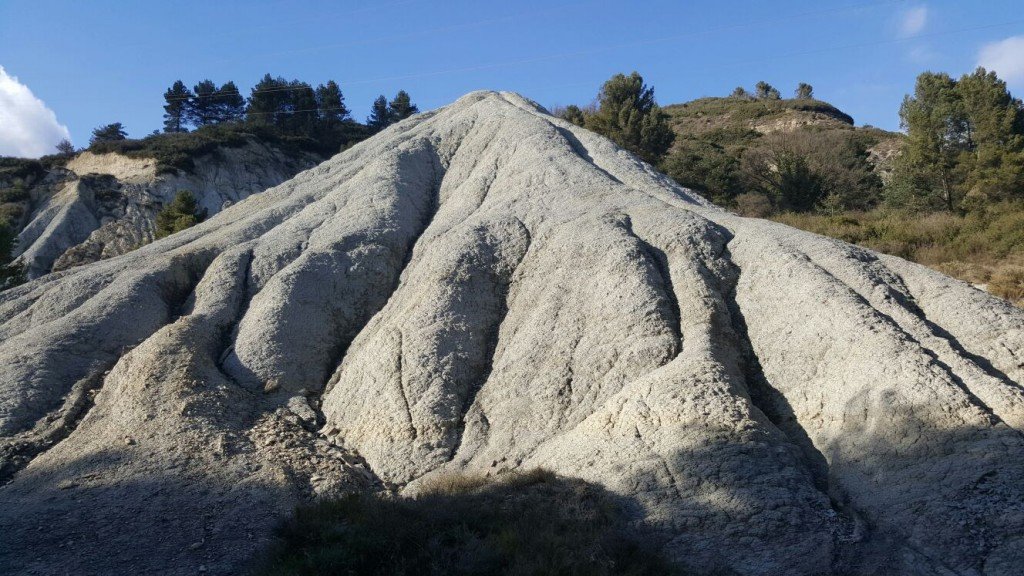 Els terrassos, curioses formacions de pedra, vistes a tocar